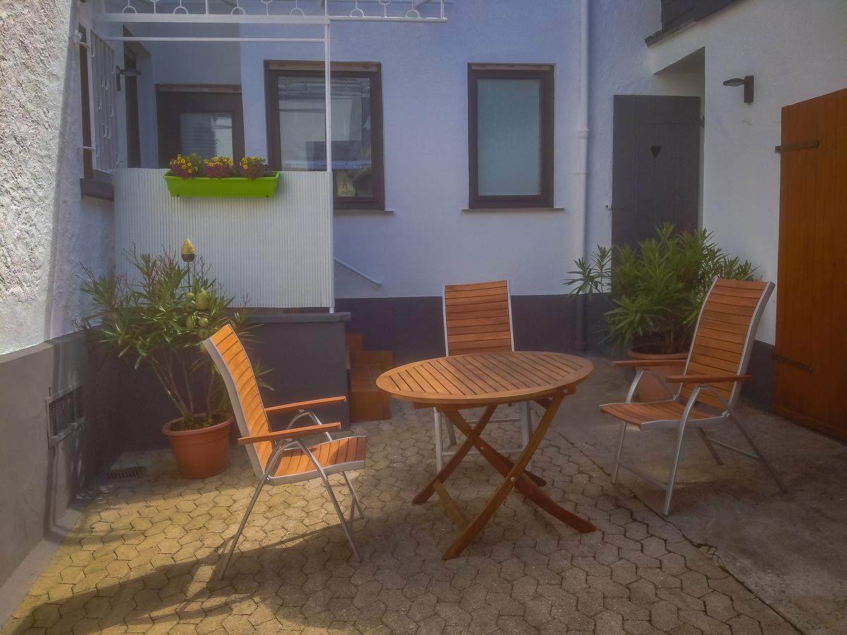 Ferienwohnungen Haus Am Wuerzlaysteig Lehmen 외부 사진