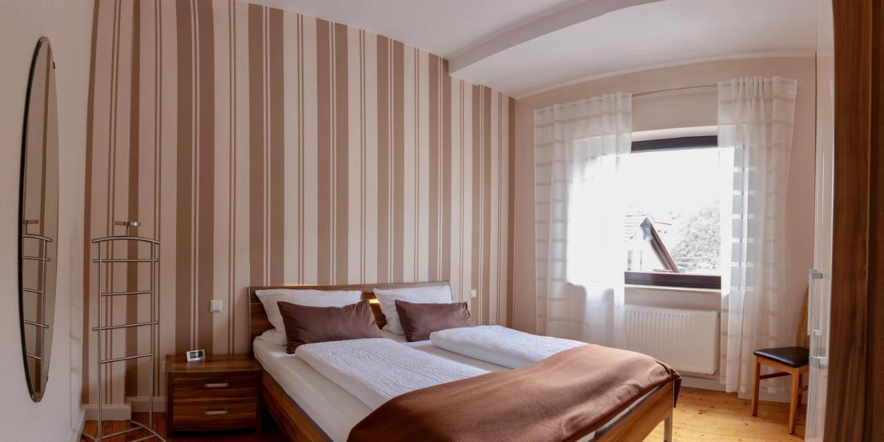 Ferienwohnungen Haus Am Wuerzlaysteig Lehmen 외부 사진